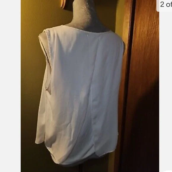 Green Envelope White/Cream Tank Top Large - Picture 10 of 11